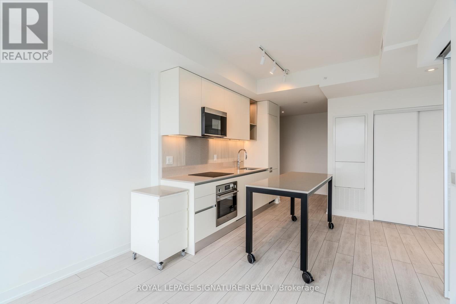 1305 - 39 Mary Street, Barrie (City Centre), Ontario  L4N 1S9 - Photo 14 - S13747350