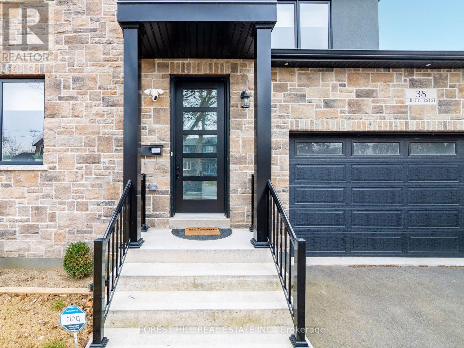38 Thirty-First Street, Toronto (Long Branch), Ontario  M8W 3E9 - Photo 2 - W13747180