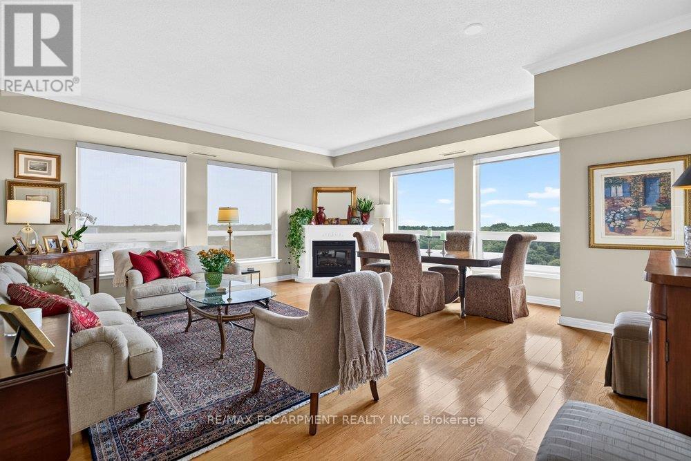 702 - 60 Old Mill Road, Oakville, Ontario  L6J 7V9 - Photo 10 - W13747184