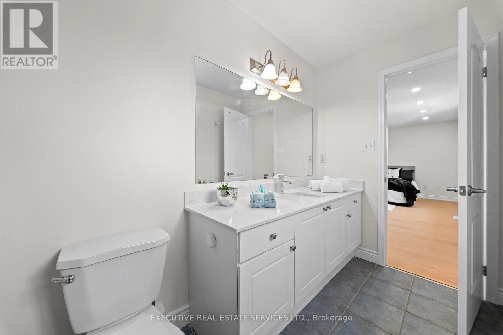 8 Spencer Drive N, Brampton, Ontario  L7A 2A4 - Photo 27 - W13747220