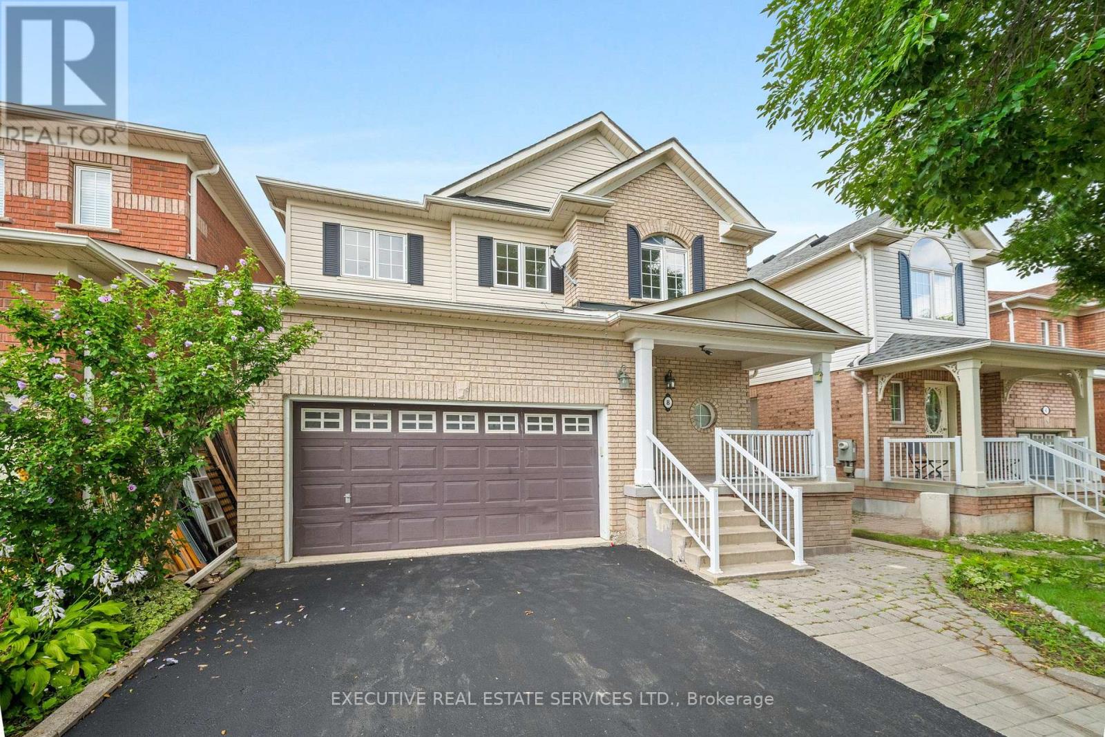 8 Spencer Drive N, Brampton, Ontario  L7A 2A4 - Photo 3 - W13747220