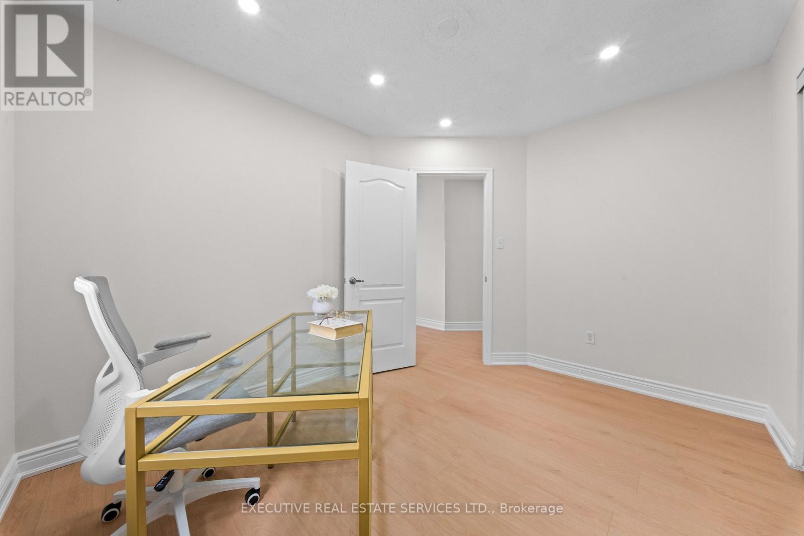 8 Spencer Drive N, Brampton, Ontario  L7A 2A4 - Photo 32 - W13747220