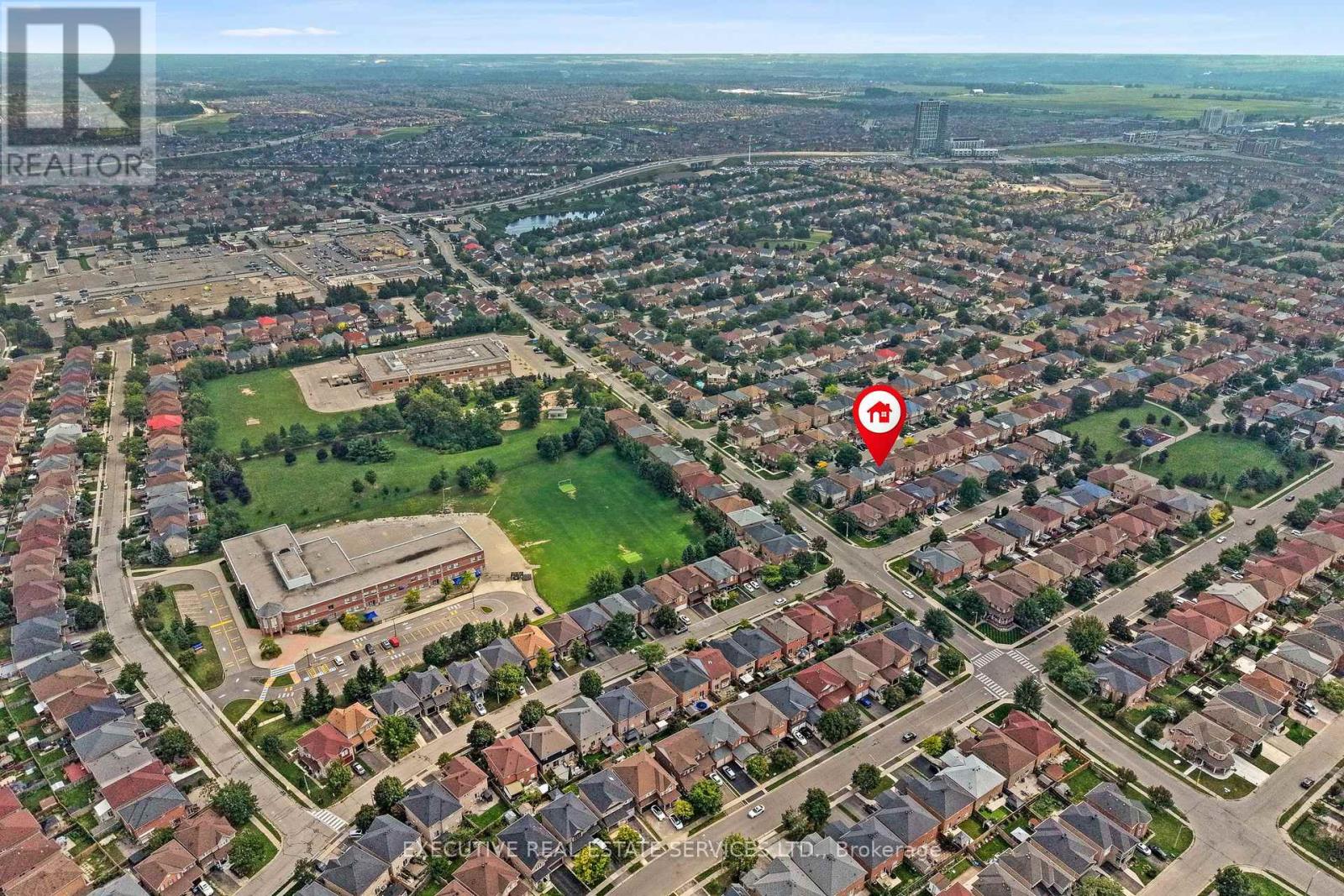 8 Spencer Drive N, Brampton, Ontario  L7A 2A4 - Photo 5 - W13747220