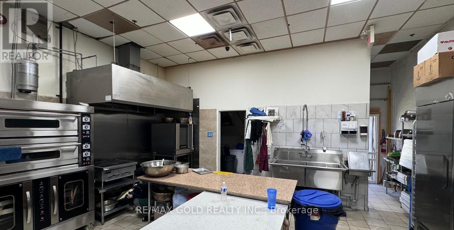 109 - 808 Britannia Road W, Mississauga, Ontario  L5V 0A6 - Photo 2 - W13747270