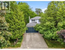 240 STOKE Drive, Kitchener, Ontario