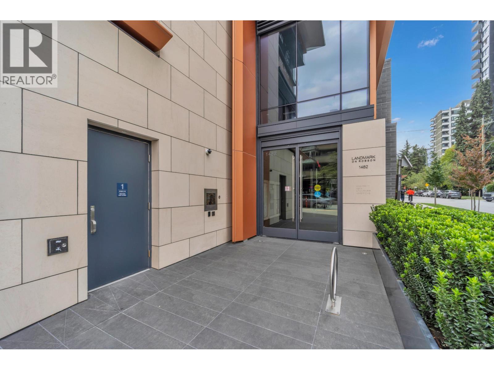1404 1482 Robson Street, Vancouver, British Columbia  V6G 1B9 - Photo 2 - R3161635