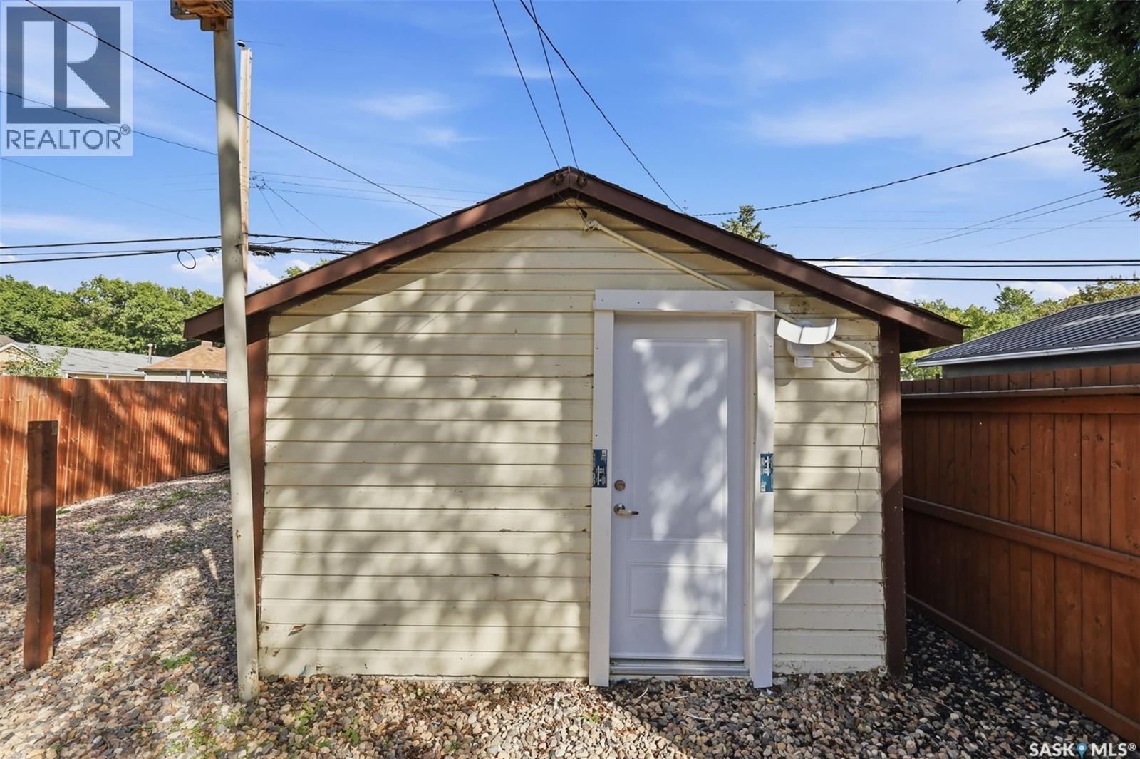 1304 C Avenue N, Saskatoon, Saskatchewan  S7L 1K8 - Photo 36 - SK047618
