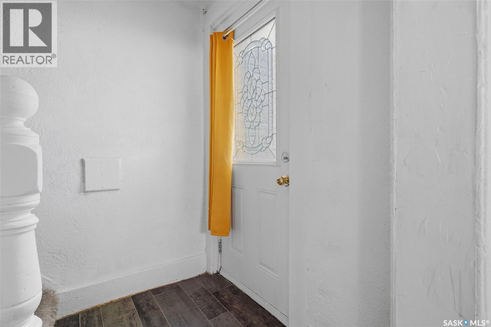1132 Princess Street, Regina, Saskatchewan  S4T 3Y5 - Photo 2 - SK047608