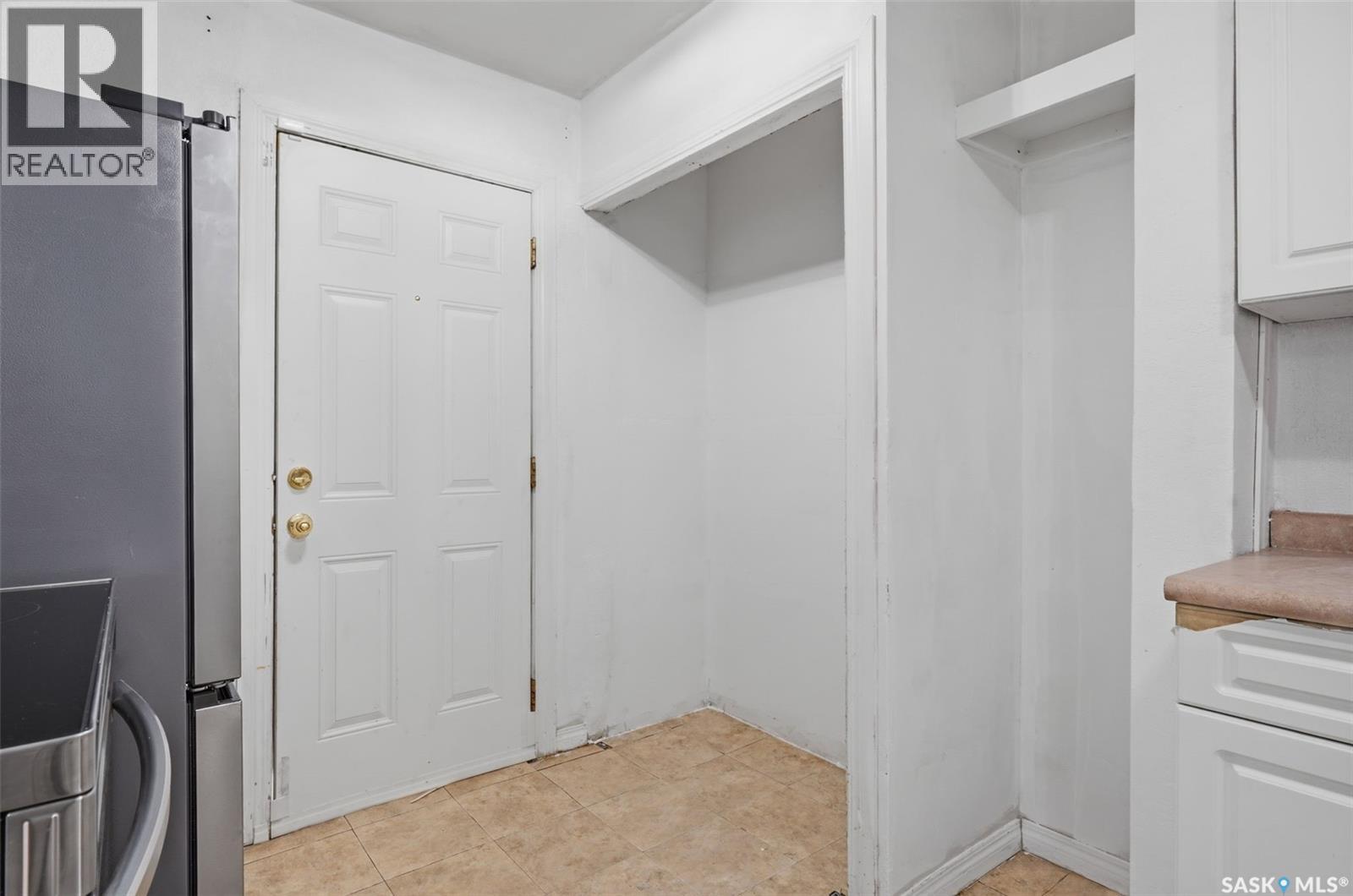 1132 Princess Street, Regina, Saskatchewan  S4T 3Y5 - Photo 8 - SK047608