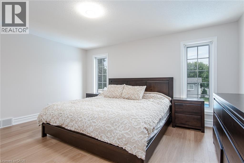 112 Michener Crescent, Kitchener, Ontario  N2A 3T8 - Photo 4 - 40860613