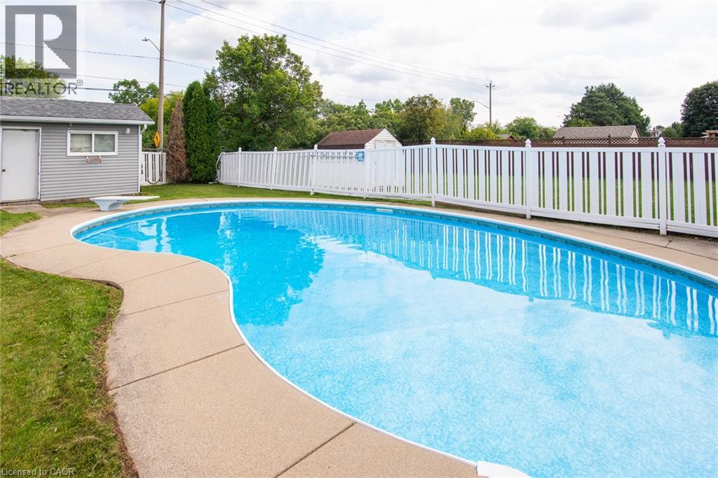 112 Michener Crescent, Kitchener, Ontario  N2A 3T8 - Photo 45 - 40860613