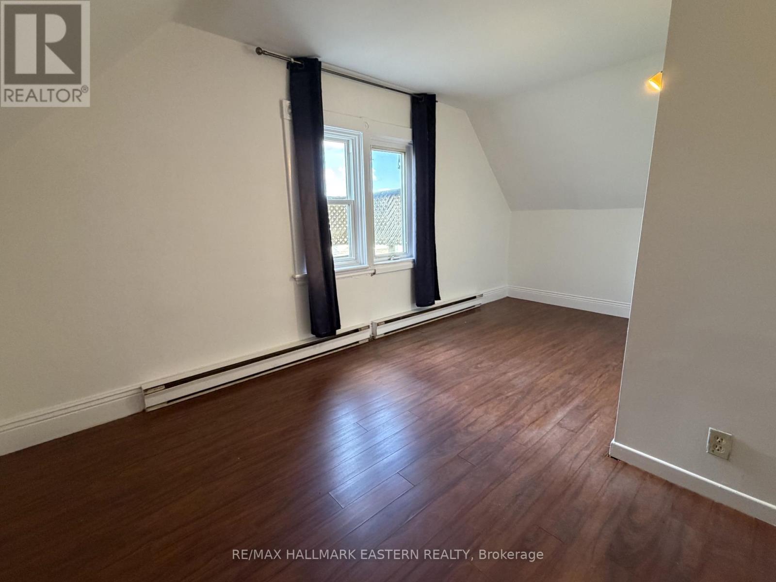 194 London Street, Peterborough, Ontario  K9H 2Y9 - Photo 11 - X13747348