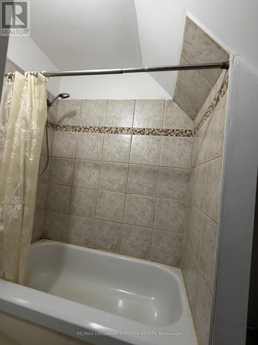 194 London Street, Peterborough, Ontario  K9H 2Y9 - Photo 12 - X13747348