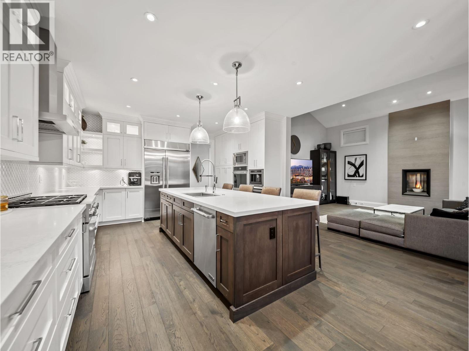 433 E Queens Road, North Vancouver, British Columbia  V7N 4E7 - Photo 13 - R3161558