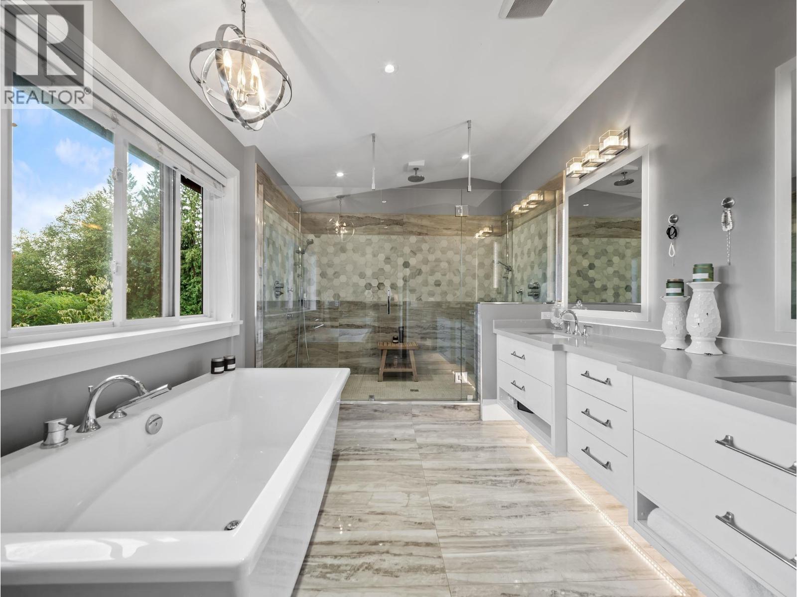 433 E Queens Road, North Vancouver, British Columbia  V7N 4E7 - Photo 24 - R3161558