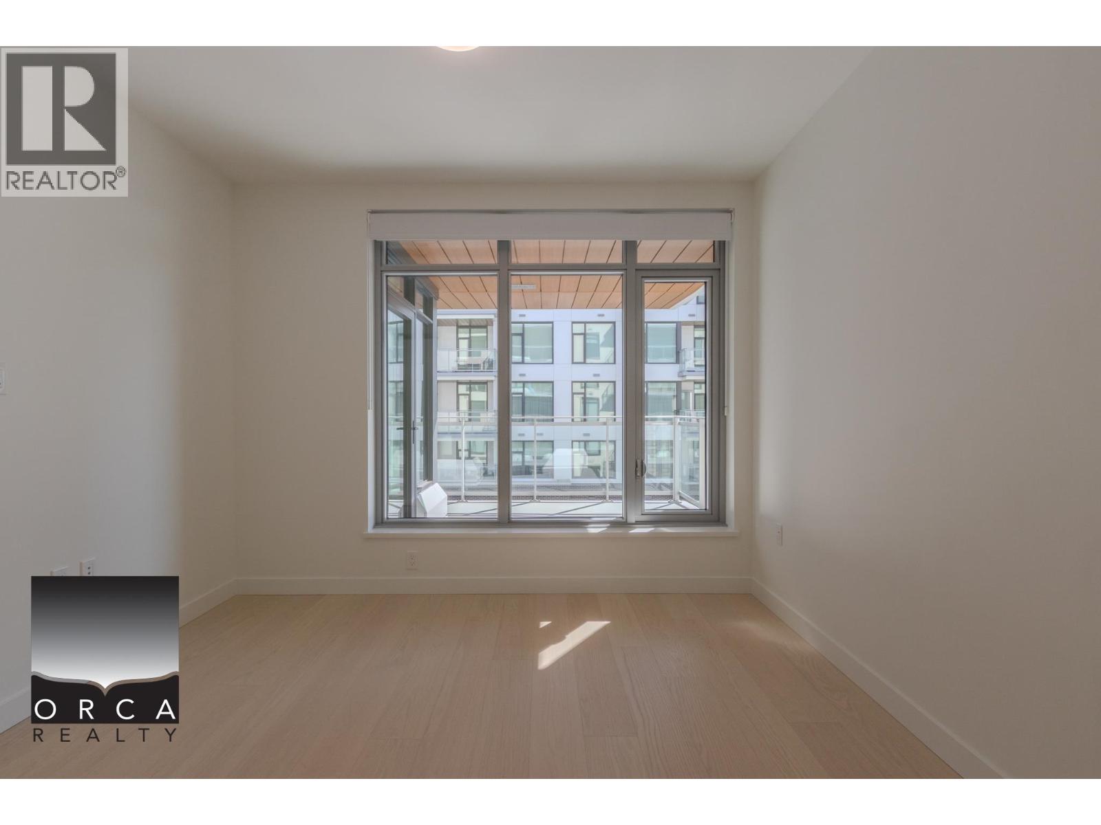 410 777 Harbour Way, North Vancouver, British Columbia  V7P 0G2 - Photo 4 - R3161725