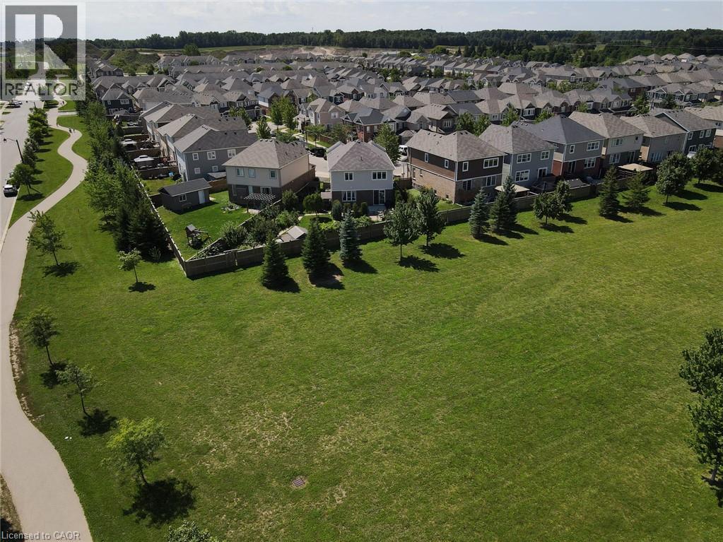330 Grovehill Crescent, Kitchener, Ontario  N2R 0K2 - Photo 38 - 40858731