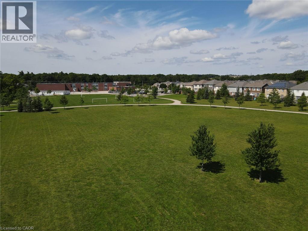 330 Grovehill Crescent, Kitchener, Ontario  N2R 0K2 - Photo 40 - 40858731