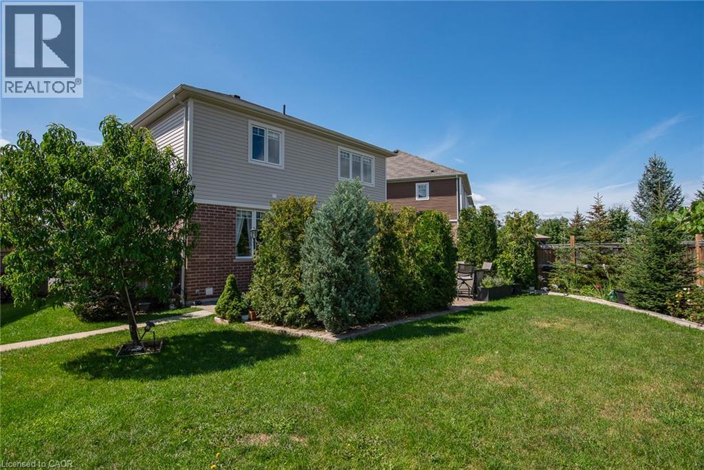 330 Grovehill Crescent, Kitchener, Ontario  N2R 0K2 - Photo 7 - 40858731