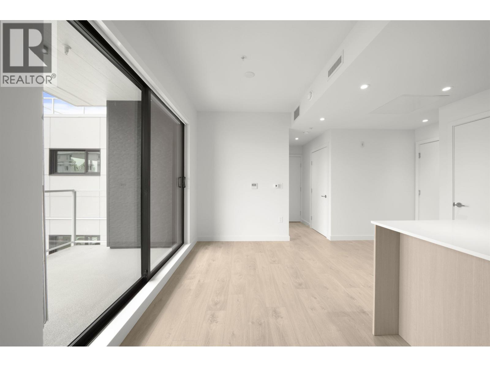 408 4928 Quebec Street, Vancouver, British Columbia  V5W 0G6 - Photo 4 - R3161697
