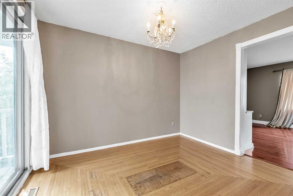 5820 Dalmead Crescent Nw, Calgary, Alberta  T3A 1E6 - Photo 13 - A2334377