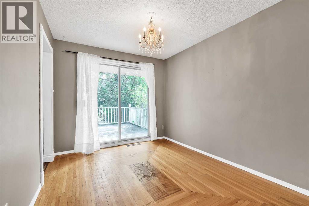 5820 Dalmead Crescent Nw, Calgary, Alberta  T3A 1E6 - Photo 12 - A2334377