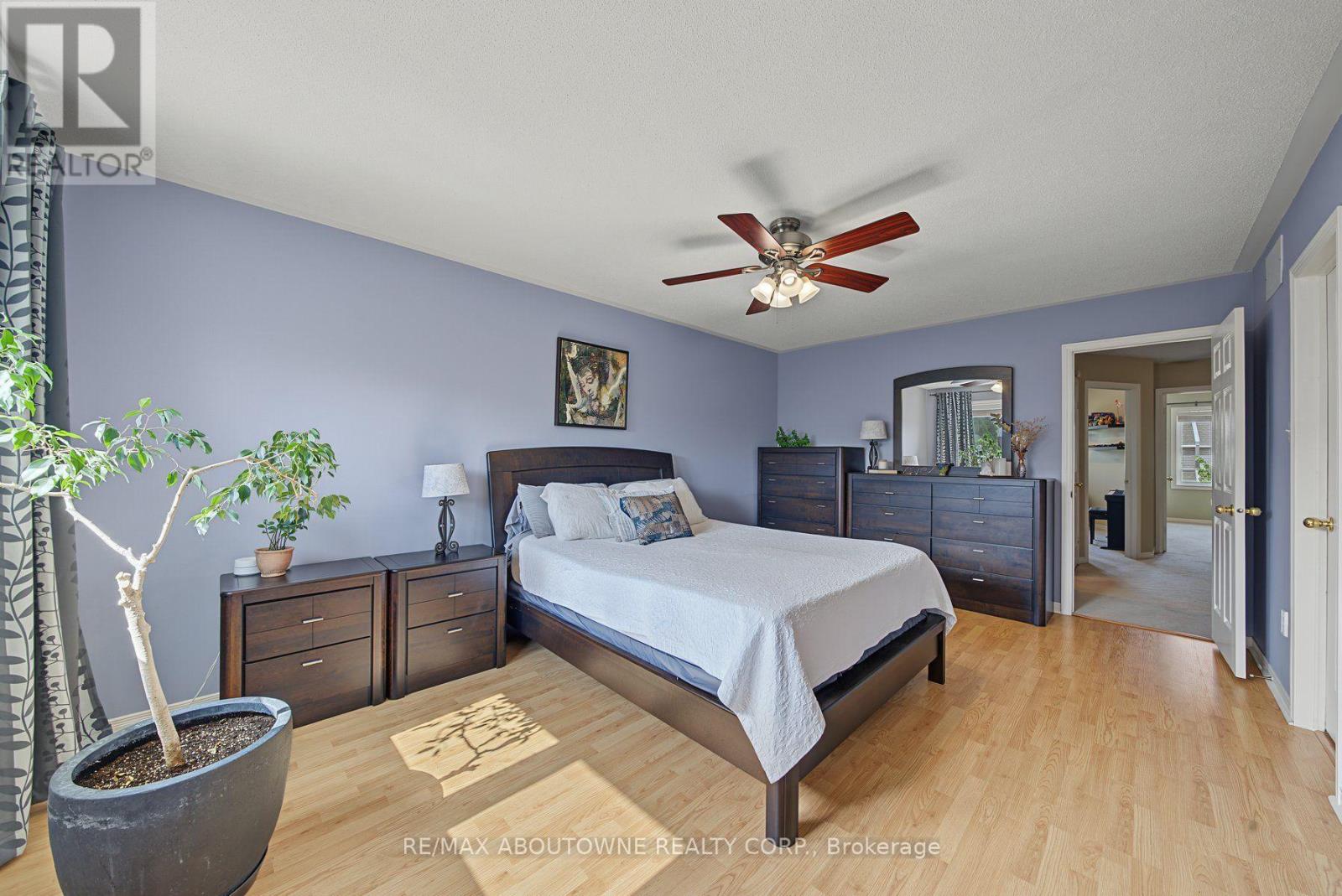5110 Falconcrest Drive, Burlington, Ontario  L7L 6K5 - Photo 12 - W13747392