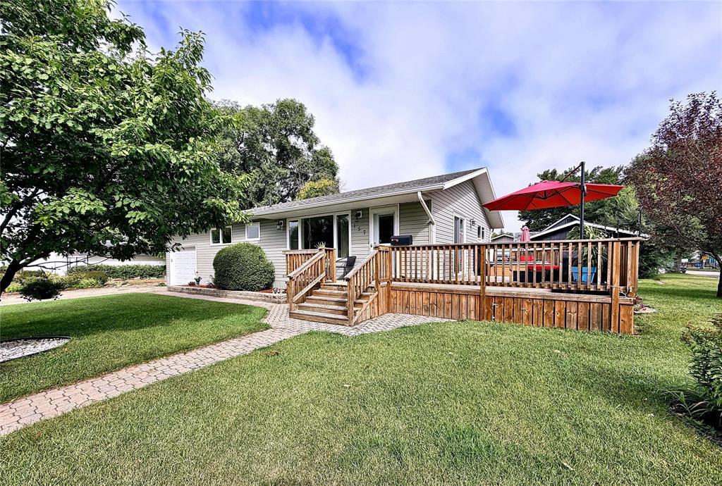 157 3rd Avenue NW, Carman, Manitoba  R0G 0J0 - Photo 39 - 202622218