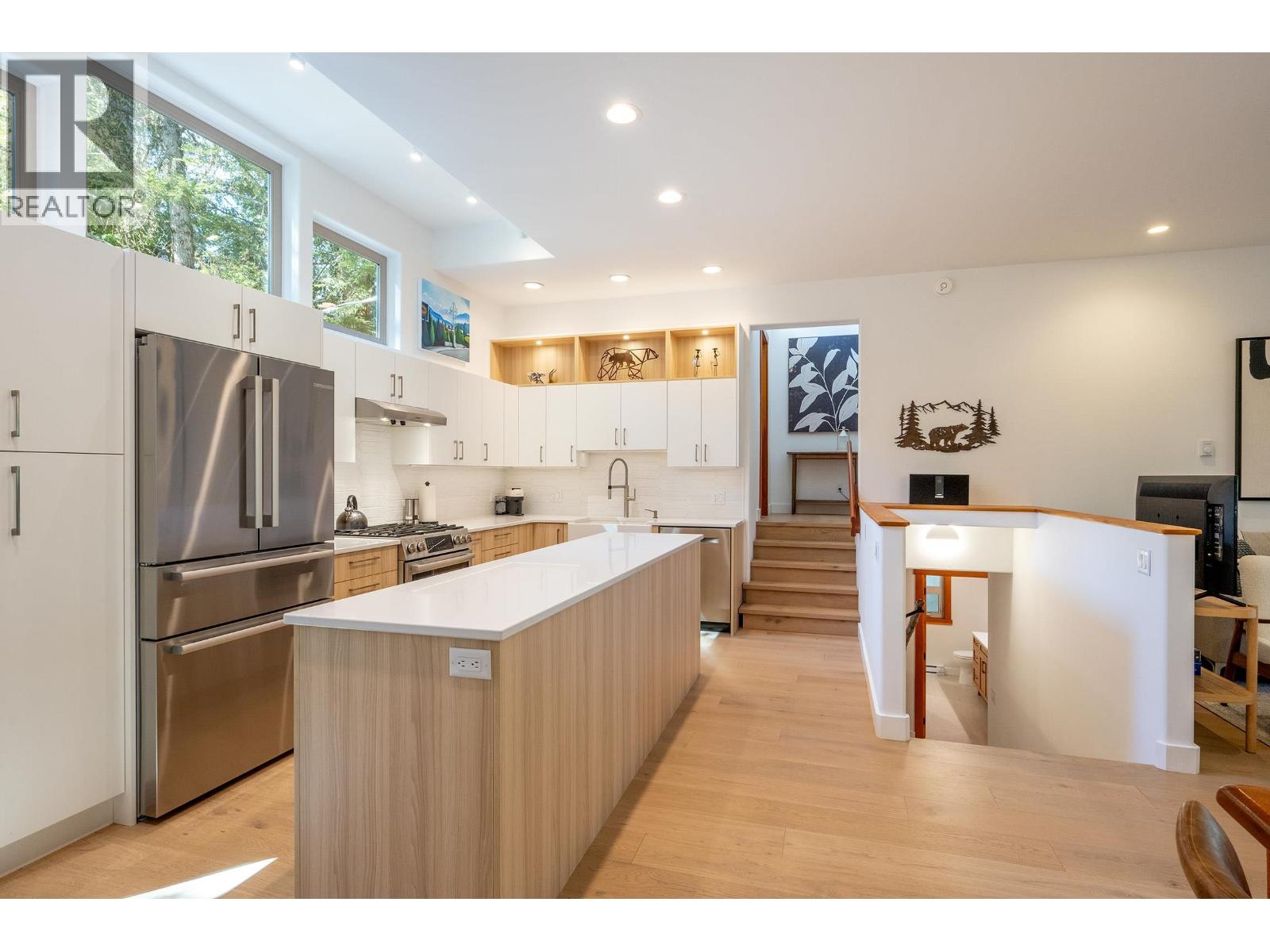 3125 Hawthorne Place, Whistler, British Columbia  V8E 0B8 - Photo 9 - R3160503