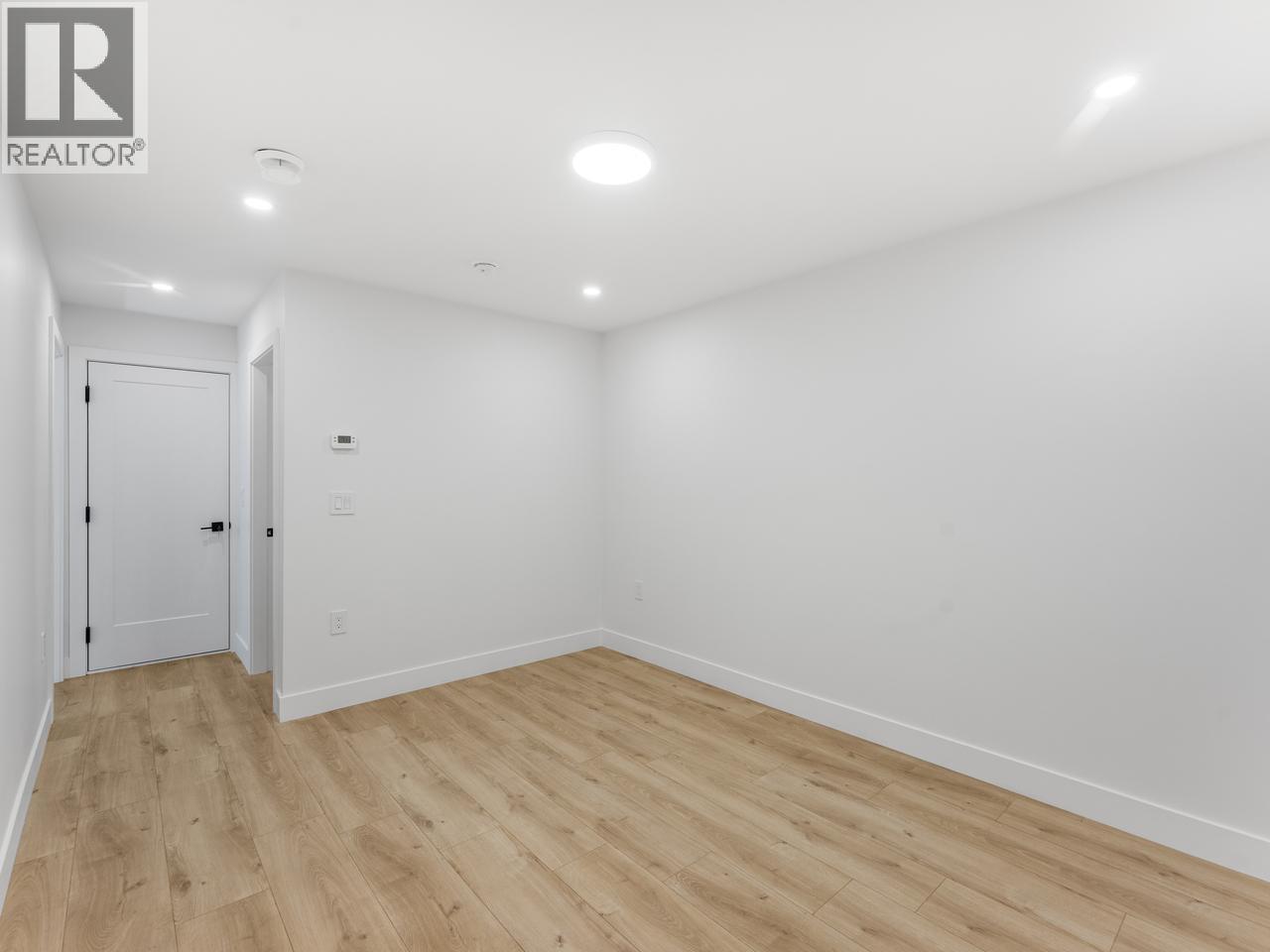 1 8633 12th Avenue, Burnaby, British Columbia  V3N 2M1 - Photo 21 - R3160845