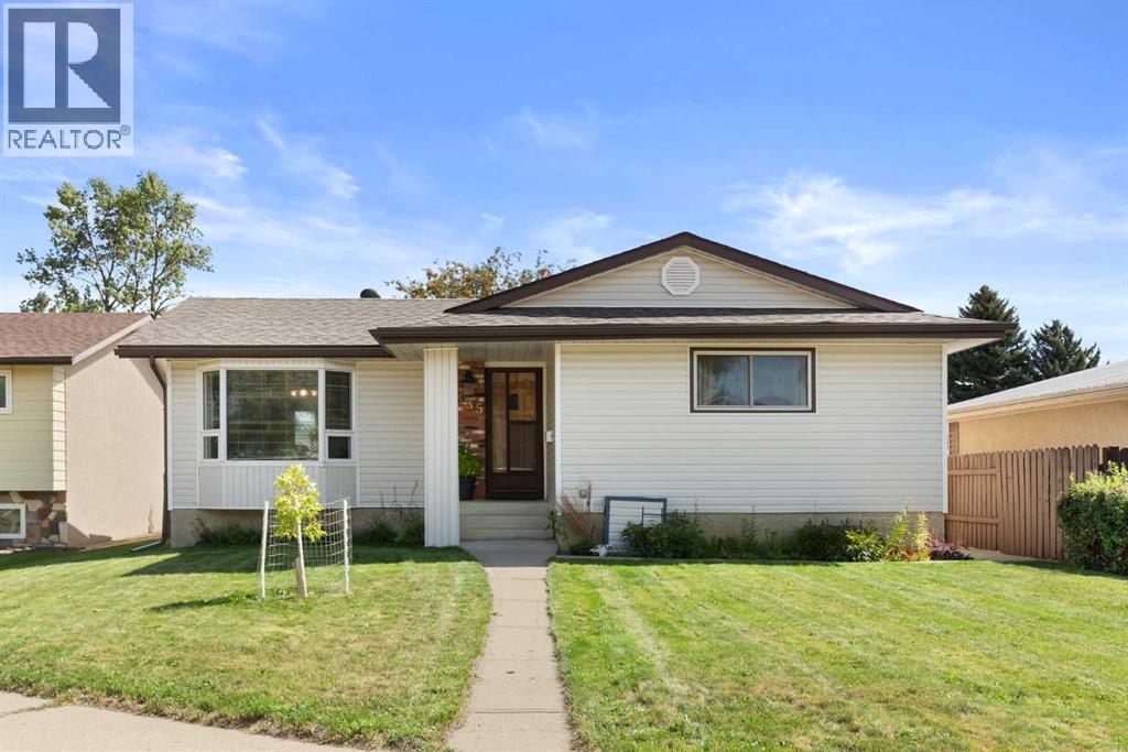 2335 Porter Place SE, Medicine Hat, Alberta