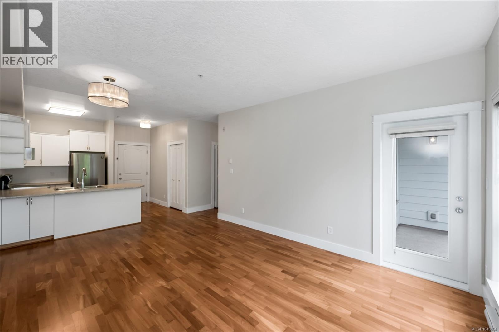 207 3915 Carey Rd, Saanich, British Columbia  V8Z 4E3 - Photo 17 - 1048694