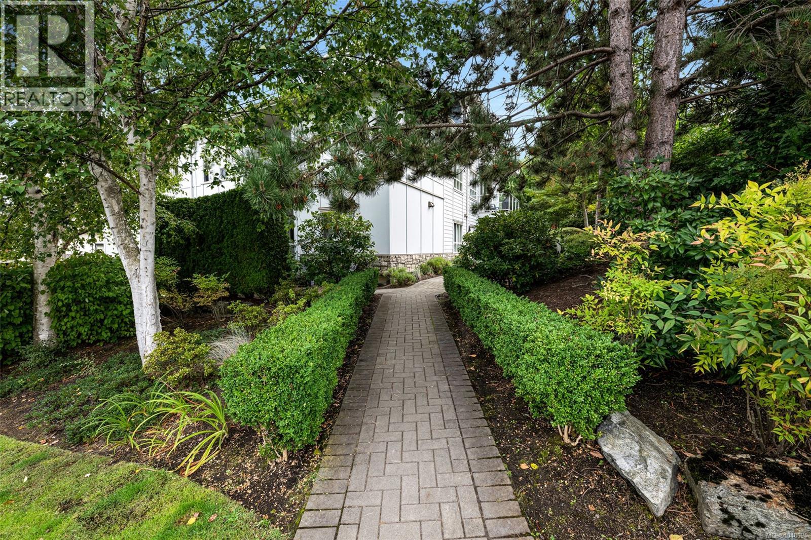 207 3915 Carey Rd, Saanich, British Columbia  V8Z 4E3 - Photo 35 - 1048694