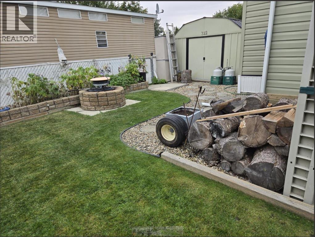 722,  Carefree Resort, Rural Red Deer County, Alberta  T4G 0K6 - Photo 12 - A2342303