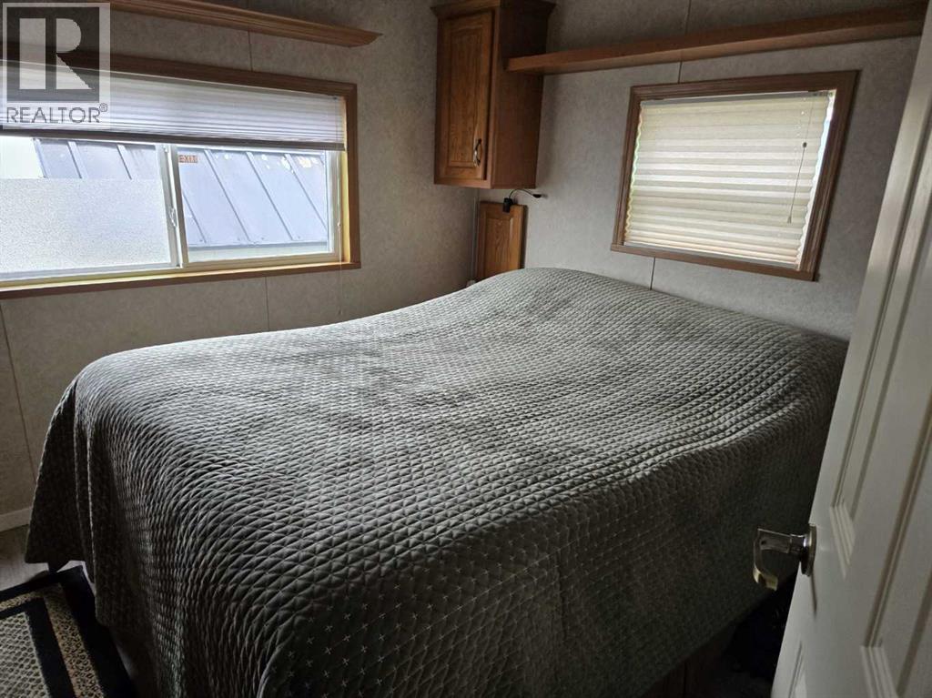 722,  Carefree Resort, Rural Red Deer County, Alberta  T4G 0K6 - Photo 9 - A2342303