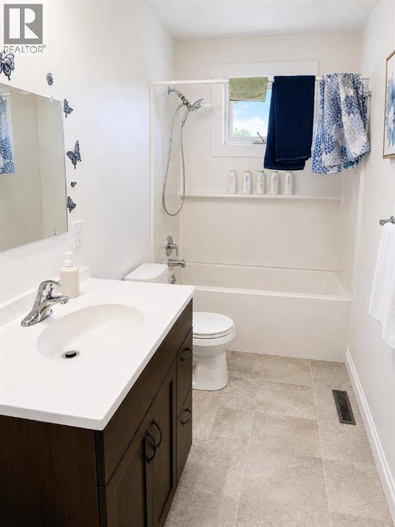 5428 Moosehorn Avenue, Swan Hills, Alberta  T0G 2C0 - Photo 12 - A2322798