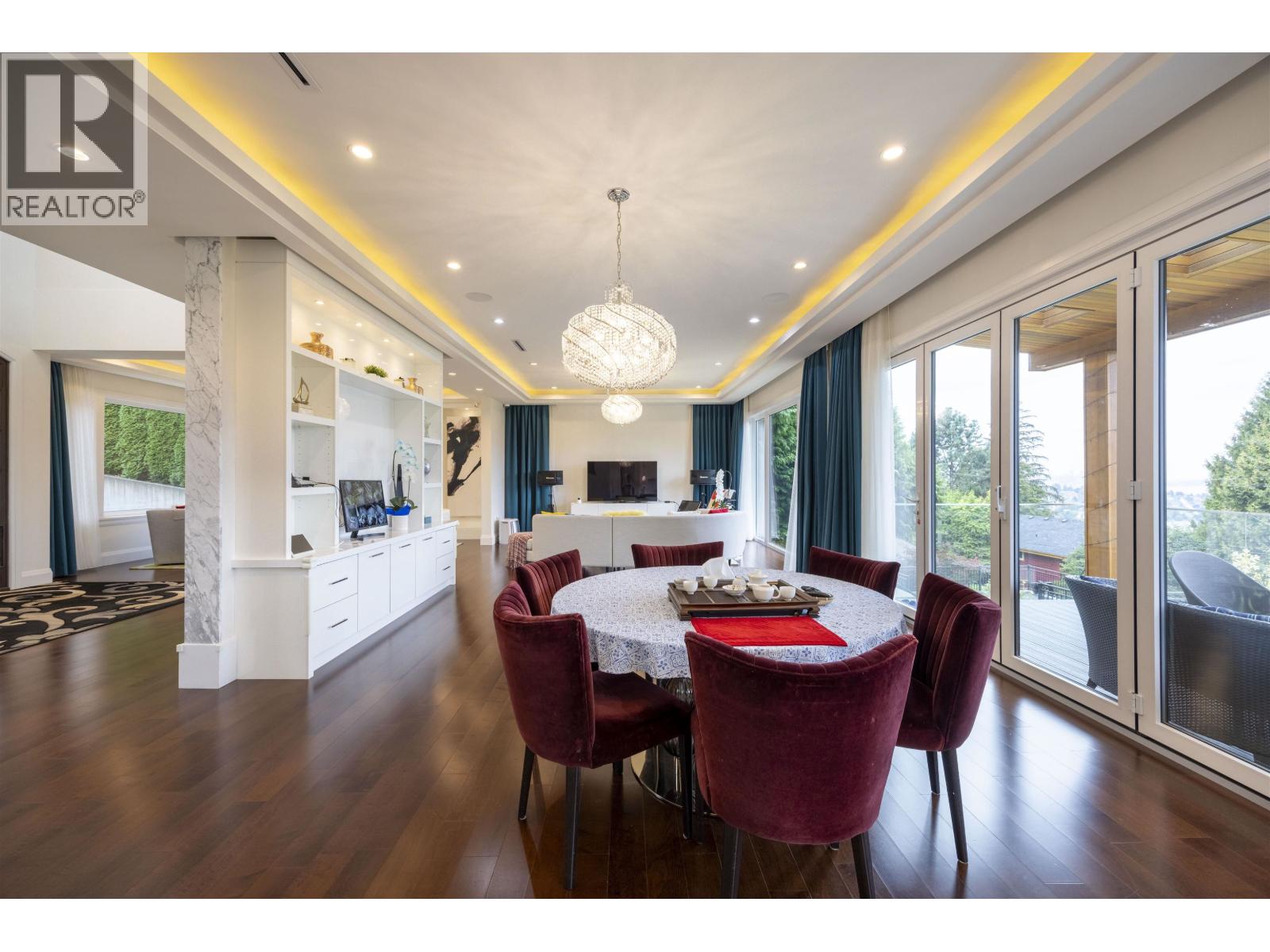 5111 Harbour View Road, Burnaby, British Columbia  V5B 1C9 - Photo 4 - R3161704