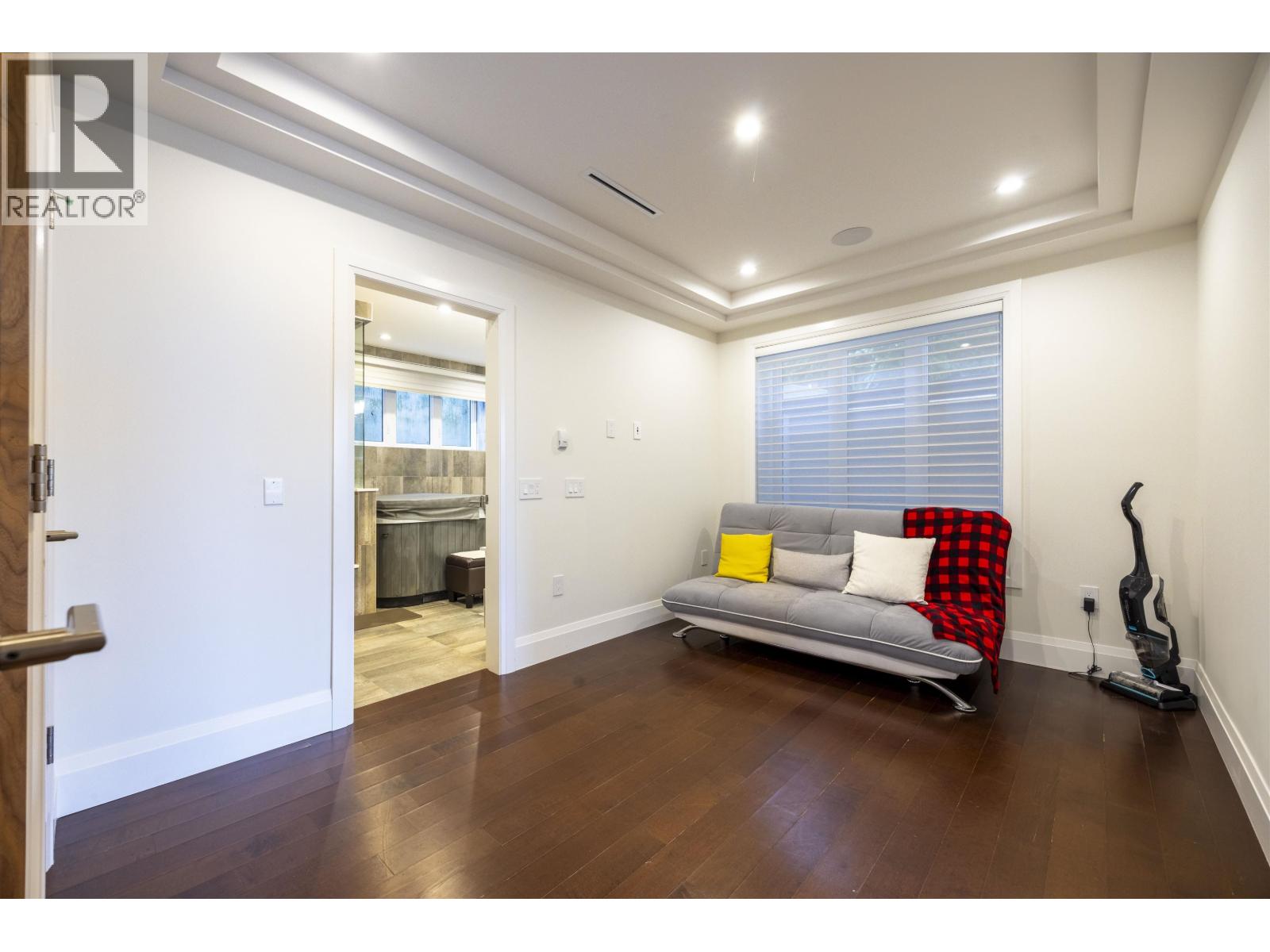 5111 Harbour View Road, Burnaby, British Columbia  V5B 1C9 - Photo 24 - R3161704