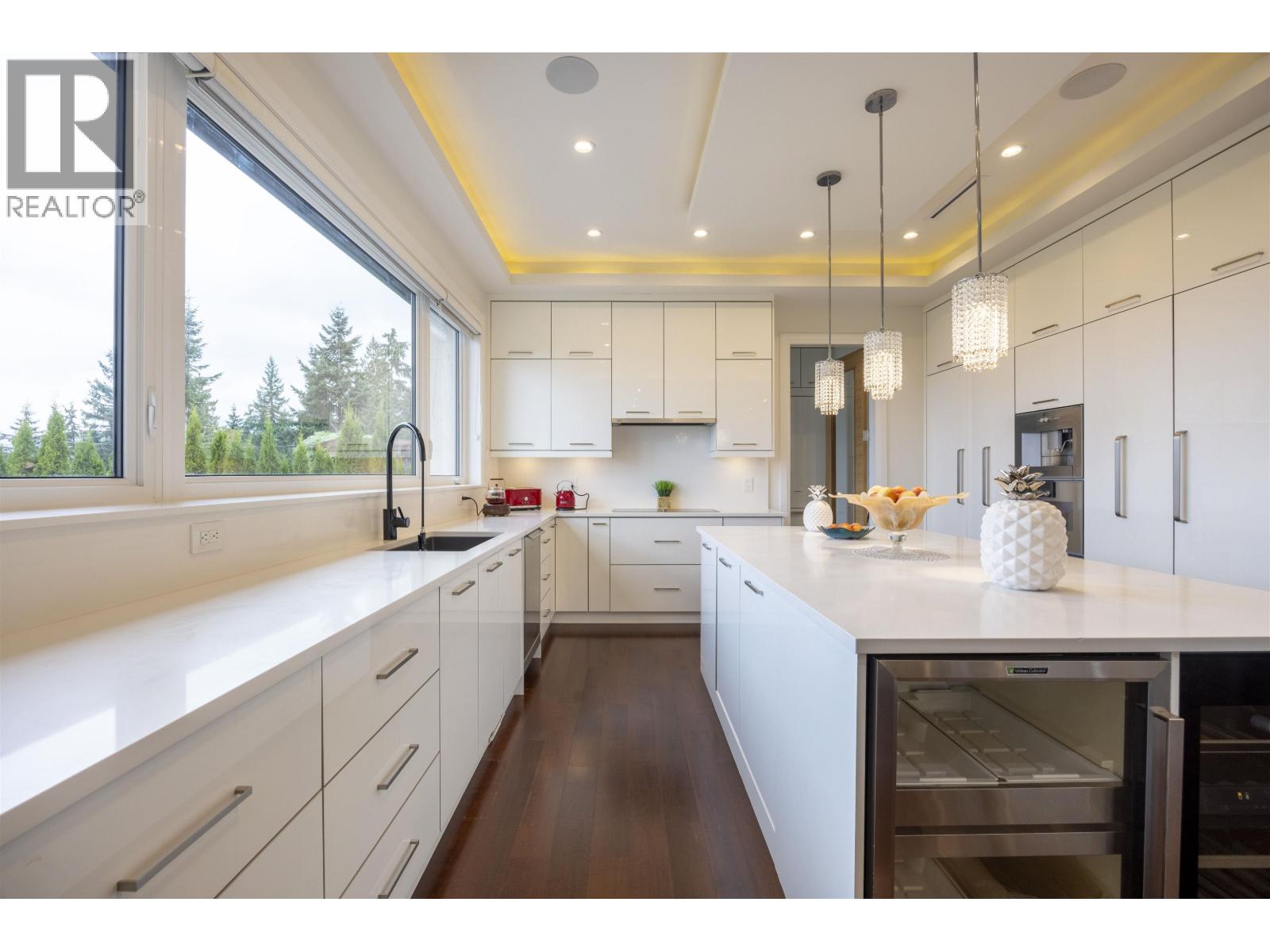5111 Harbour View Road, Burnaby, British Columbia  V5B 1C9 - Photo 13 - R3161704