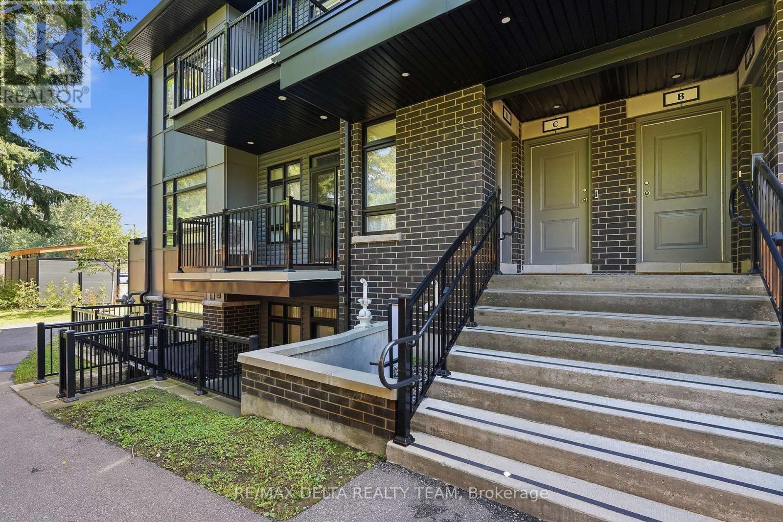 13 - 400 C Rolling Meadow Crescent, Ottawa, Ontario  K1W 0S1 - Photo 2 - X13747490
