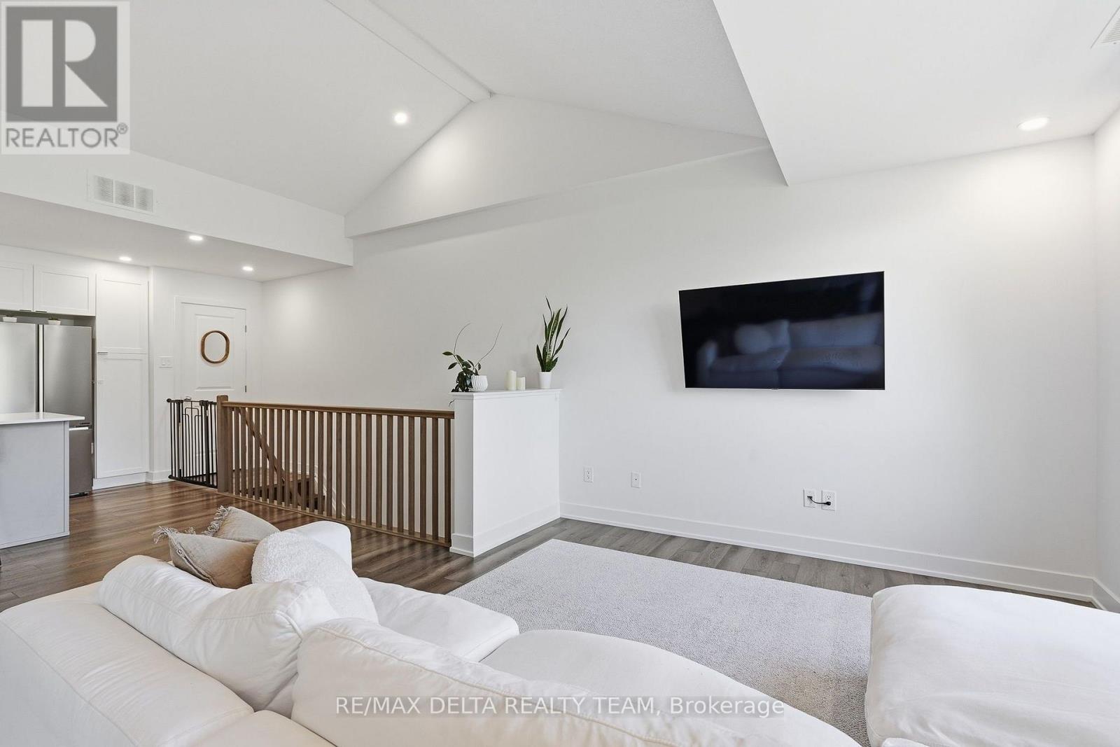 13 - 400 C Rolling Meadow Crescent, Ottawa, Ontario  K1W 0S1 - Photo 6 - X13747490