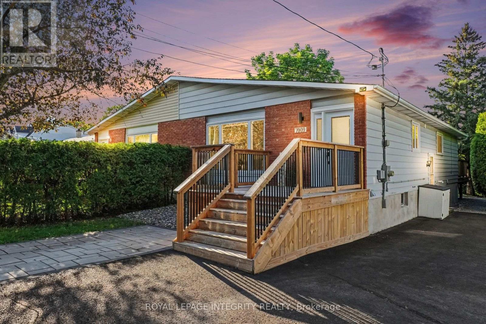 7009 NOTRE DAME STREET, Ottawa, Ontario