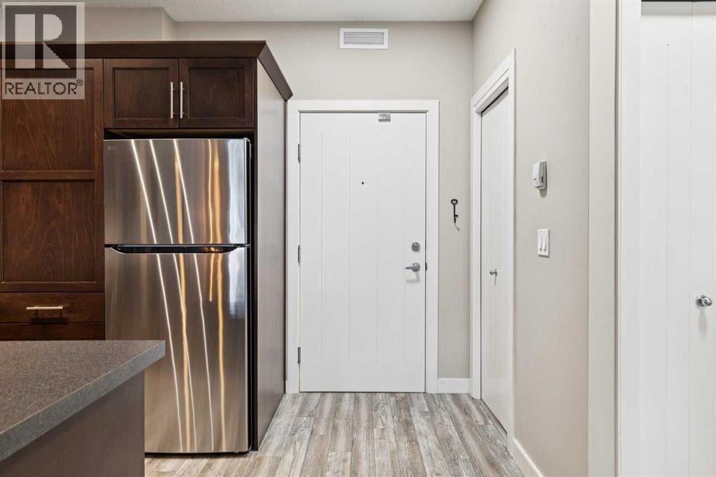 222, 20 Royal Oak Plaza NW, Calgary, Alberta  T3G 0E6 - Photo 4 - A2342312
