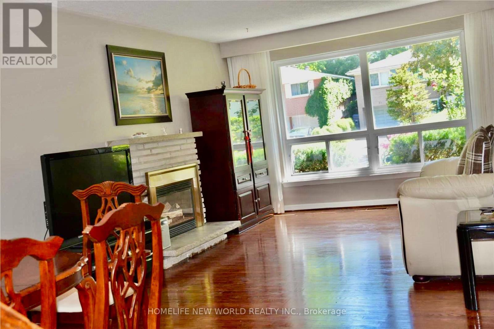 40 Brahms Avenue, Toronto, Ontario  M2H 1H4 - Photo 5 - C13747468