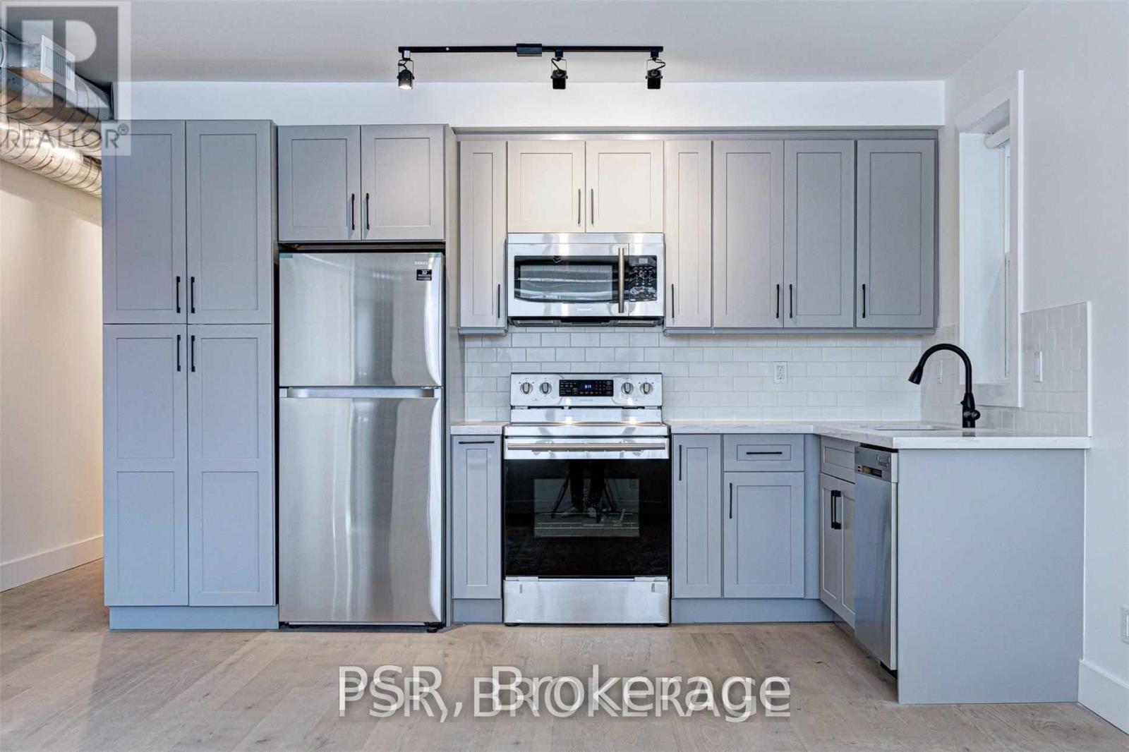 Main - 87 Hammersmith Avenue, Toronto, Ontario M4E 2W3 - Photo 2 - E13747524