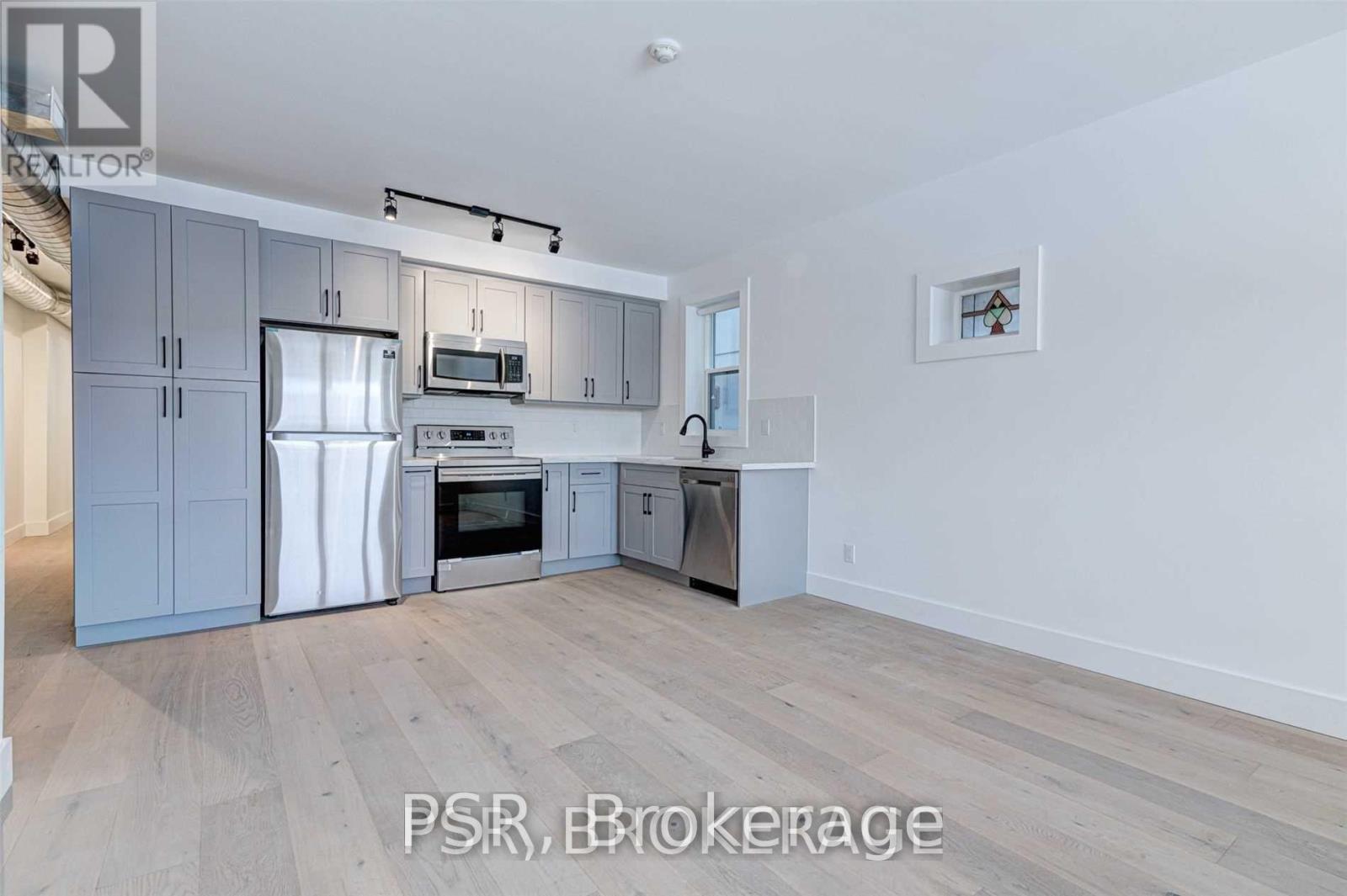Main - 87 Hammersmith Avenue, Toronto, Ontario M4E 2W3 - Photo 4 - E13747524