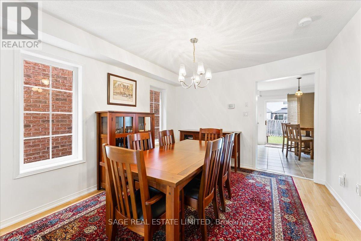 34 Mcsweeney Crescent, Ajax (Northwest Ajax), Ontario  L1T 4C7 - Photo 7 - E13747534
