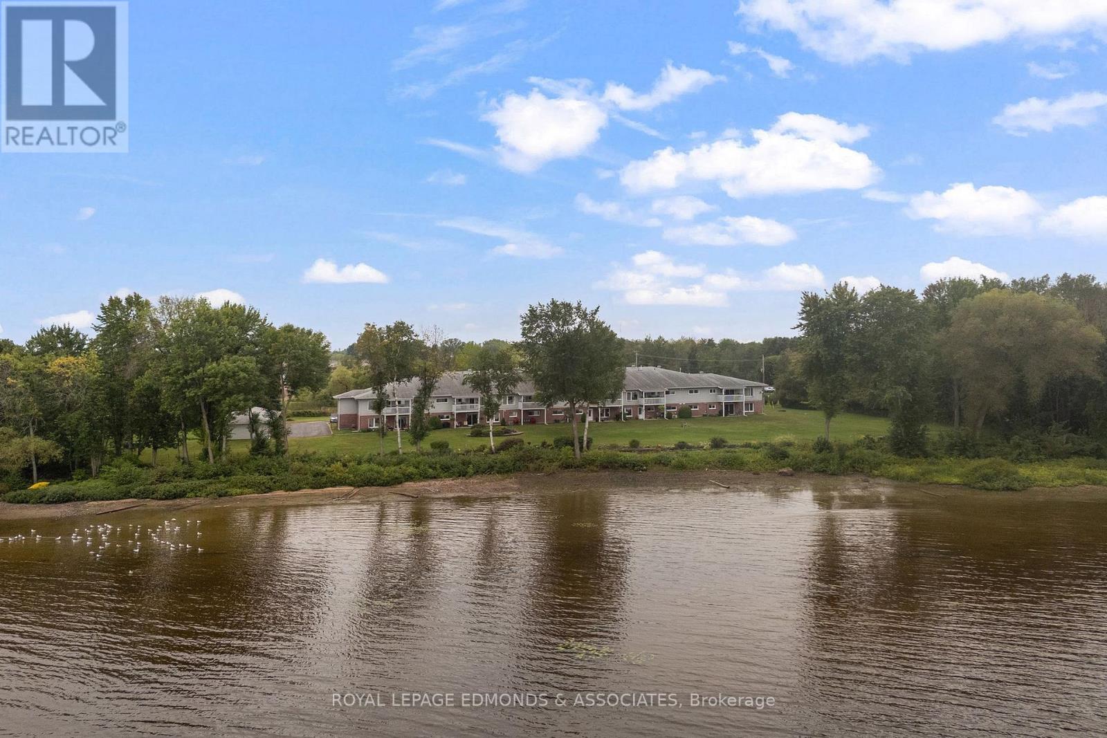 212 - 1 Crandall Street, Pembroke, Ontario  K8A 8M6 - Photo 30 - X13747498