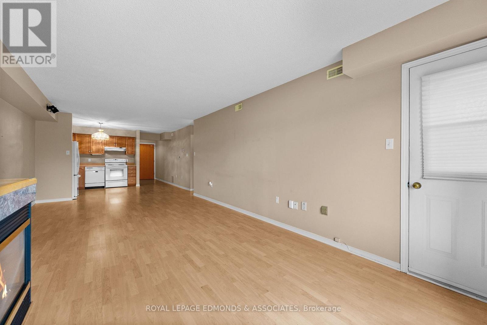 212 - 1 Crandall Street, Pembroke, Ontario  K8A 8M6 - Photo 8 - X13747498
