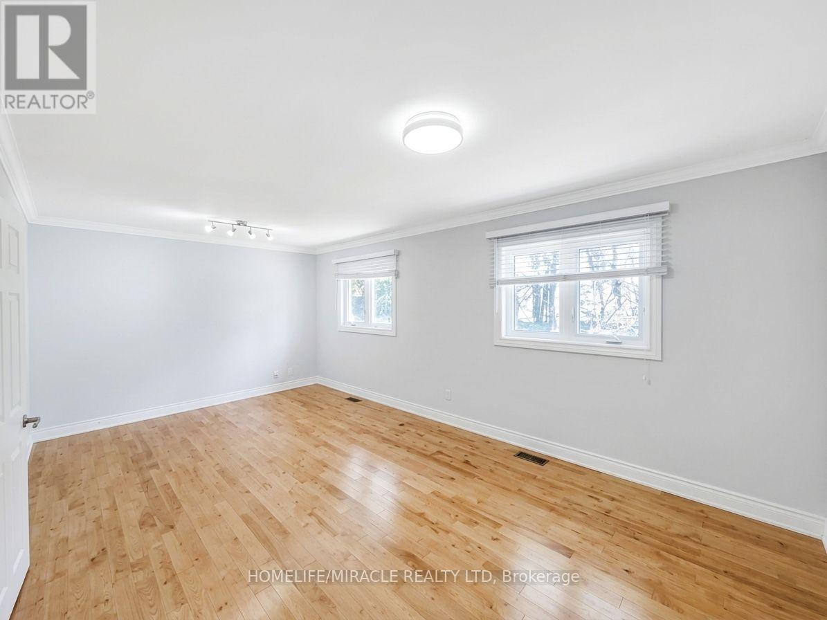 14178 Yonge Street, Aurora, Ontario  L4G 0P5 - Photo 13 - N13747554